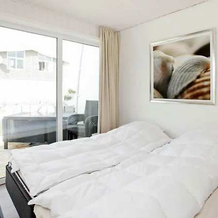 4 Star Holiday In 度假居 *